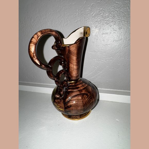 Vintage Wade Brambleware Pitcher – Hand Painted English Cottage Scene, Gold Trim - Picture 8 of 9
